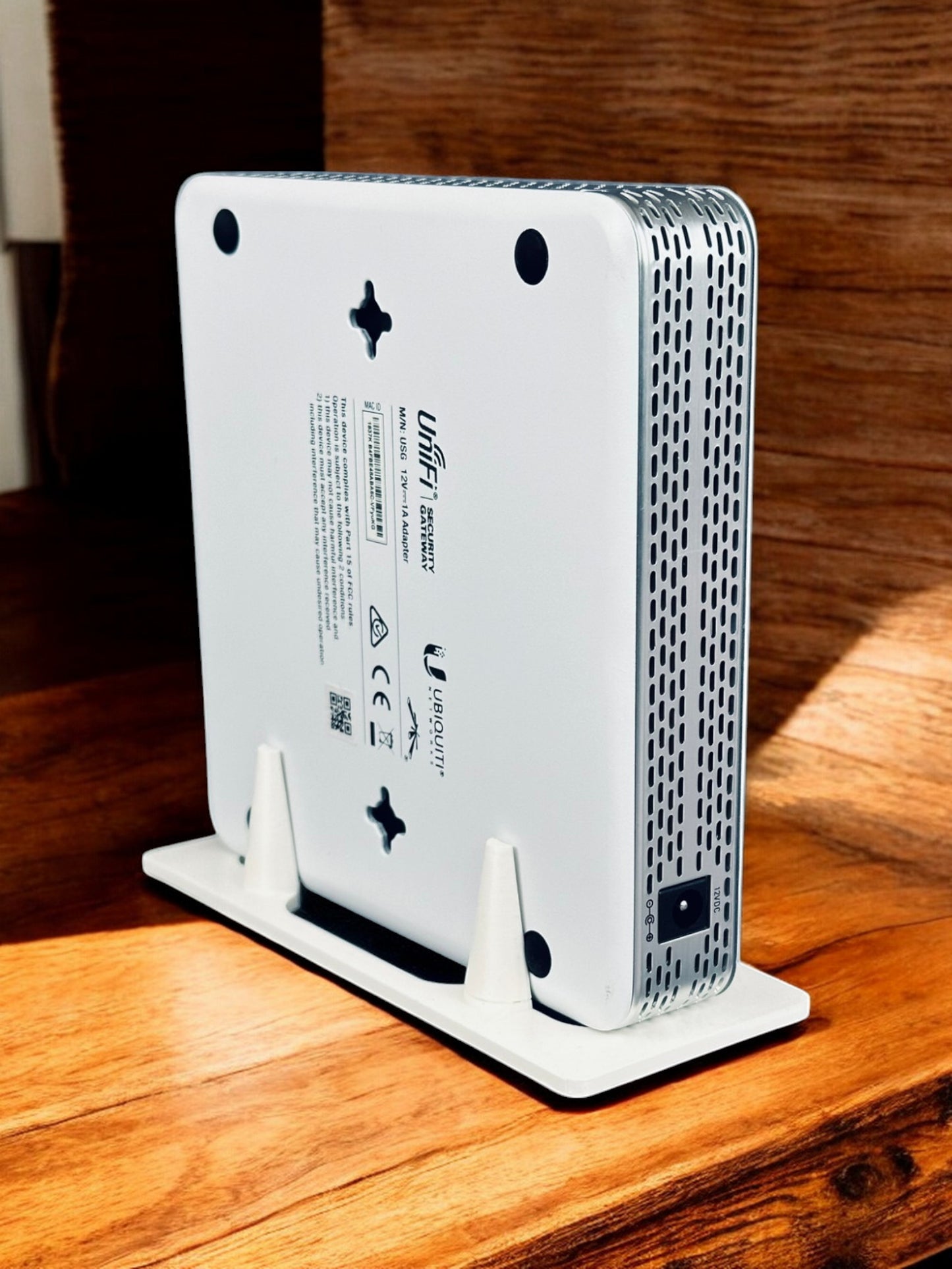 Wandhalterung oder Standhalterung z.B. passend für Ubiquiti UniFi Cloud Gateway Ultra