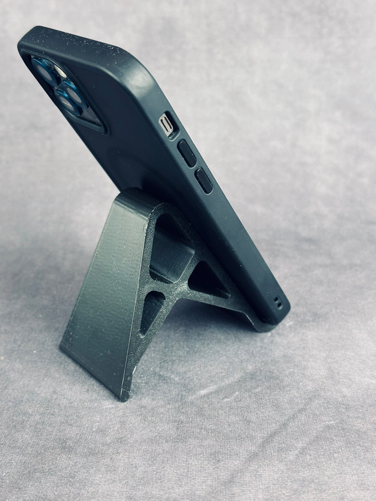 Handy- oder Tablet-Halter: Robustes Design für bequeme und stabile Nutzung – Ansicht 4